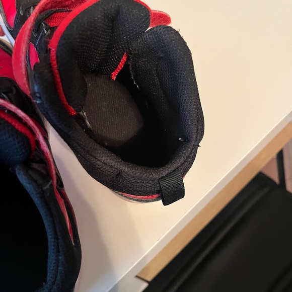 Nike Kids Black and Red High-Top Sneakers mid court 2 - Picture 6 of 6